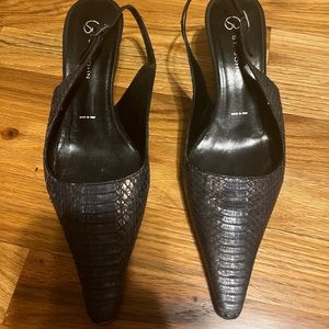 St. John Kitten Heel